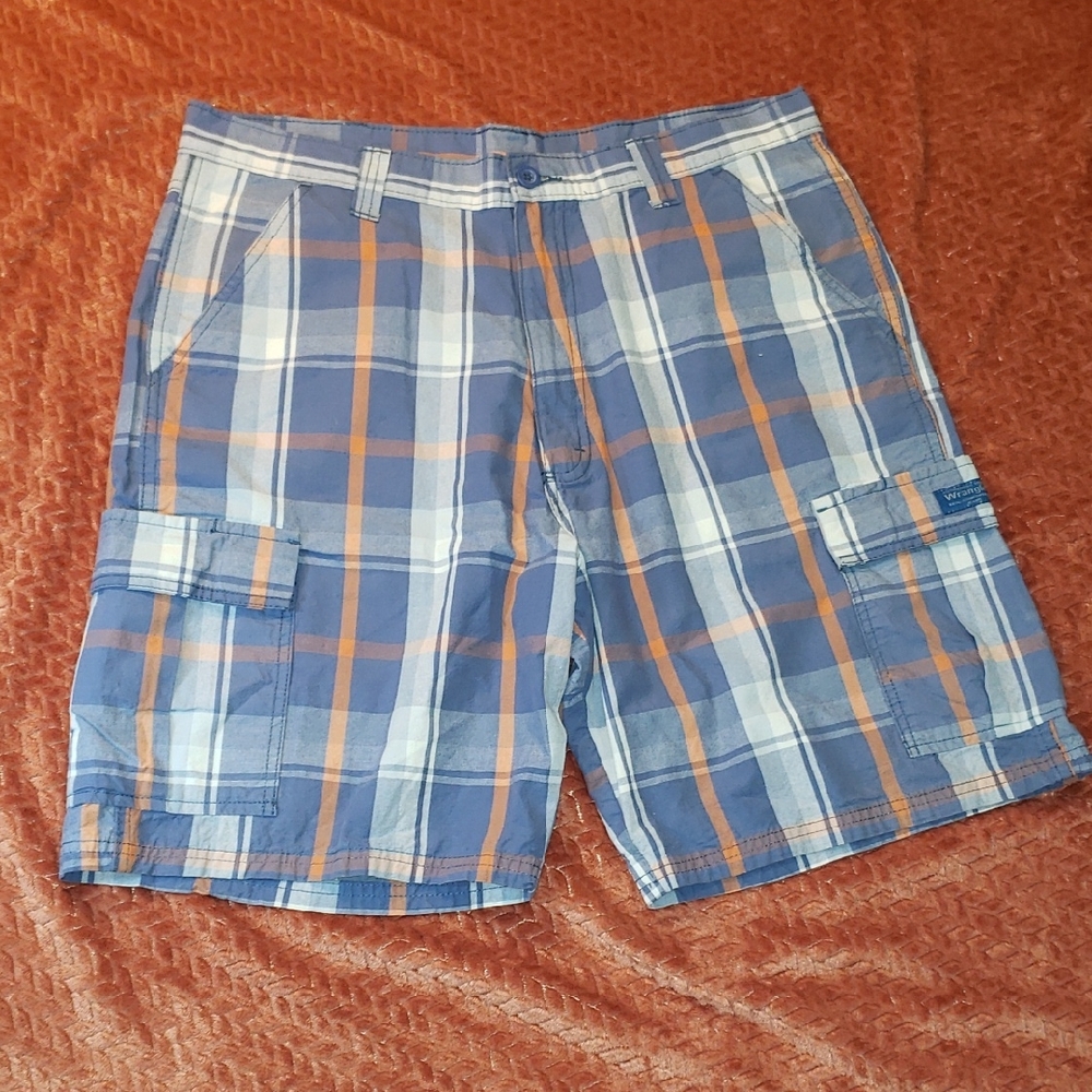 Wrangler Blue and Orange Cargo Shorts Size 36 Waist